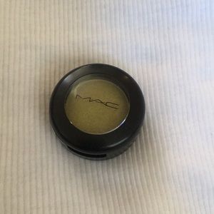 Mac eye shadow